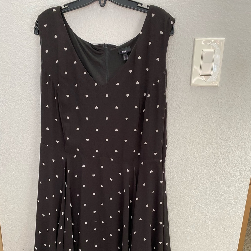 Torrid dress black w/white hearts and ruffles hem